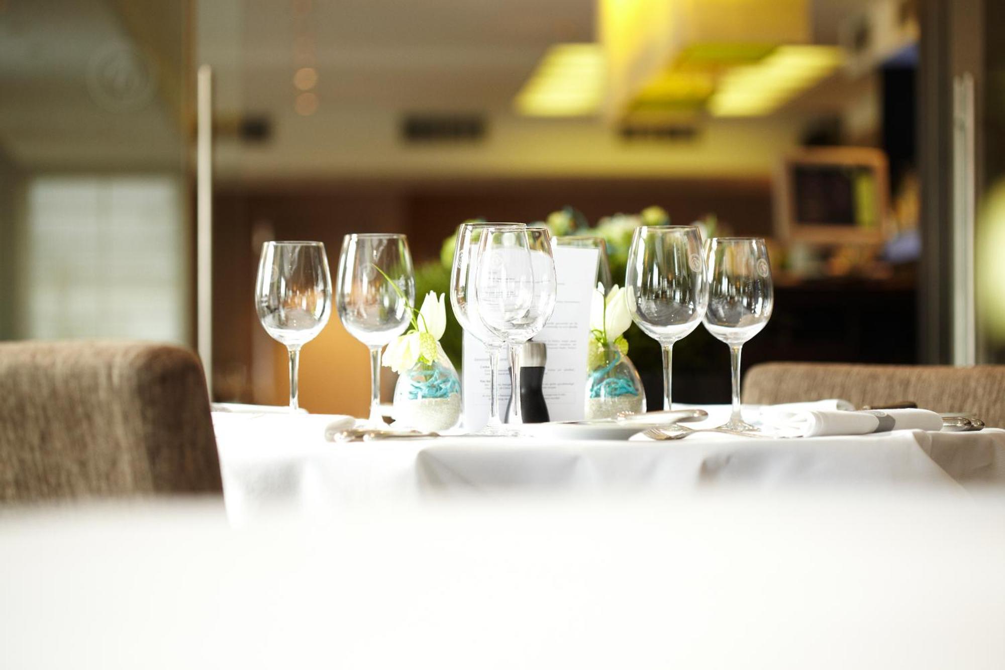 Biznis Hotel Локерен Екстериор снимка
